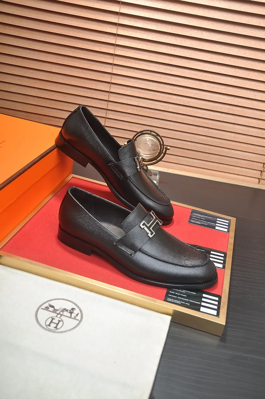 Men's shoes💰520💶[HERMES] (cowhide lining)🍀Italian top luxury🍀He does not pursue novel styles and gorgeous colors, but attracts the favor of successful men with his flawless, elegant and classic style. Formal leather shoes This very comfortable, simple and stable style allows you to easily match any style! The pattern is absolutely 1:1 refined from the original case, and we strive for excellence in materials, imported cowhide + cowhide lining💪💪💪extraordinary texture👍! .Code number: 38-45 (45 customized)
